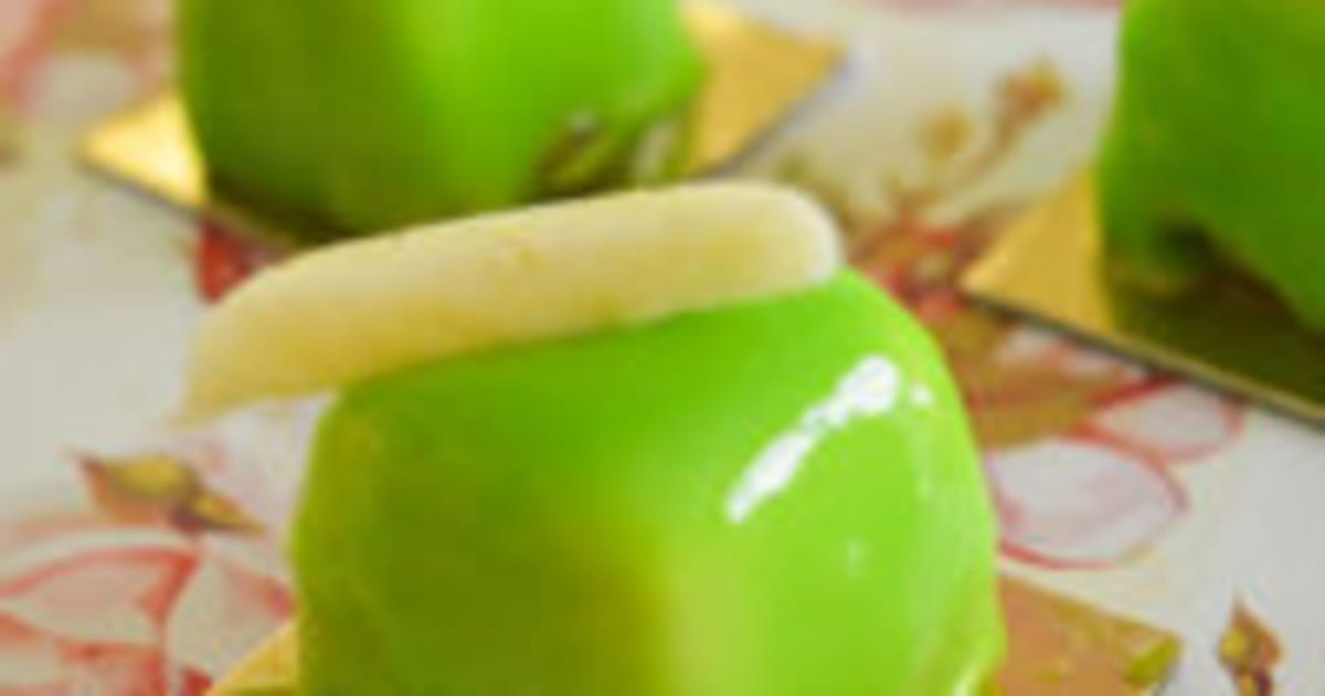 Mignardise bretonne : trio de pomme, palet breton et coeur coulant de