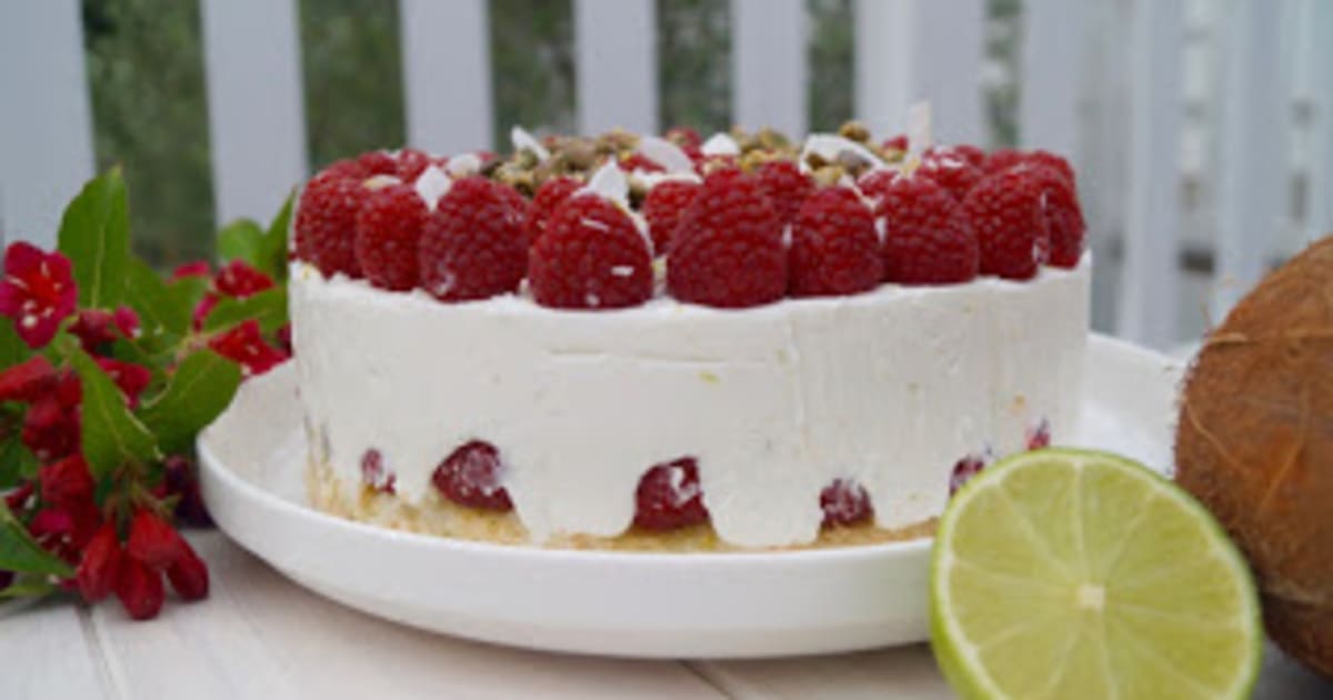 Gateau Aux Framboises Coco Pistache Et Citron Vert Recette Par Kelou