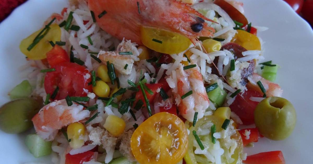 Salade de riz à la chair de crabe et de homard