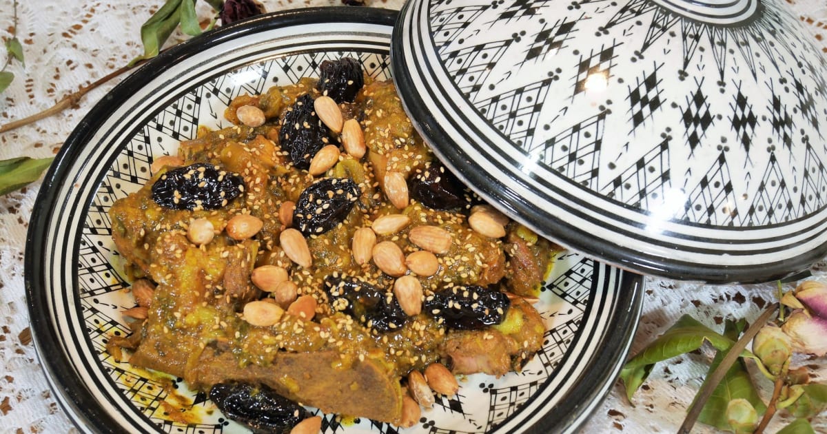 Tajine de veau aux pruneaux et amandes à la marocaine Recette par
