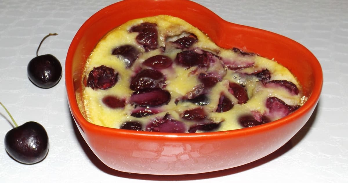 Clafoutis Aux Cerises De Laurent Mariotte Recette Par Ca Ne Sent Pas Un Peu Le Brule La