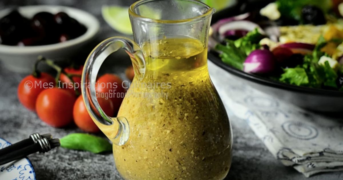 Vinaigrette grecque, sauce maison facile et rapide Recette par Mes