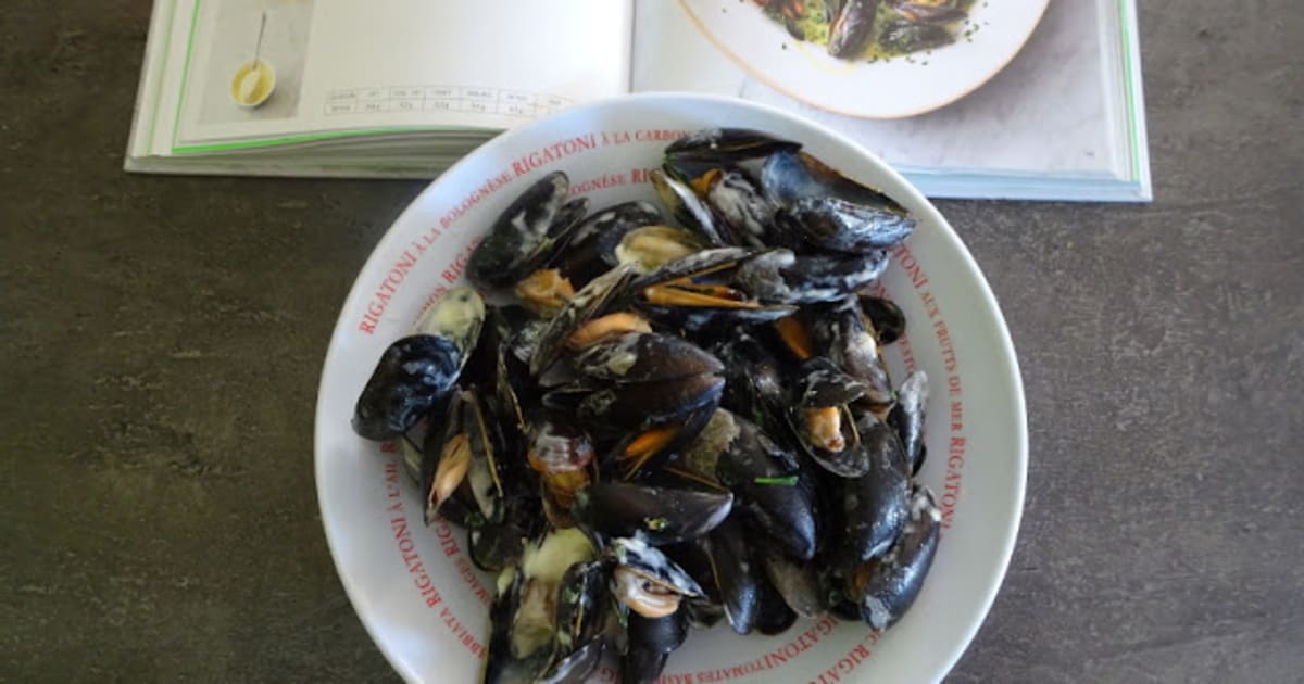 Moules de "Cornouailles" à la crème de Jamie Oliver Recette par