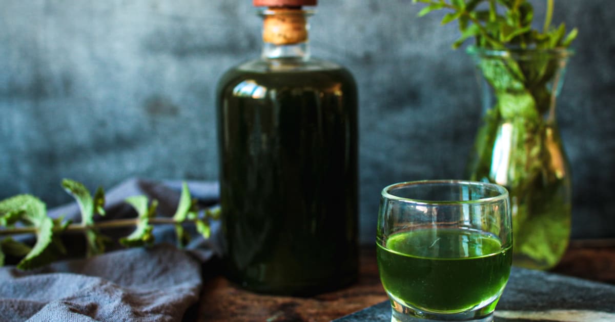 Liqueur de menthe maison facile - Recette par Royal Chill