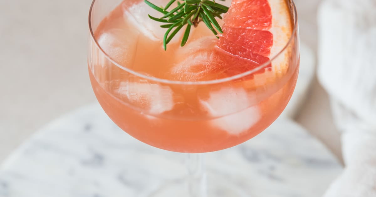 Cocktail rosé pamplemousse - le cocktail rafraîchissant de l'été