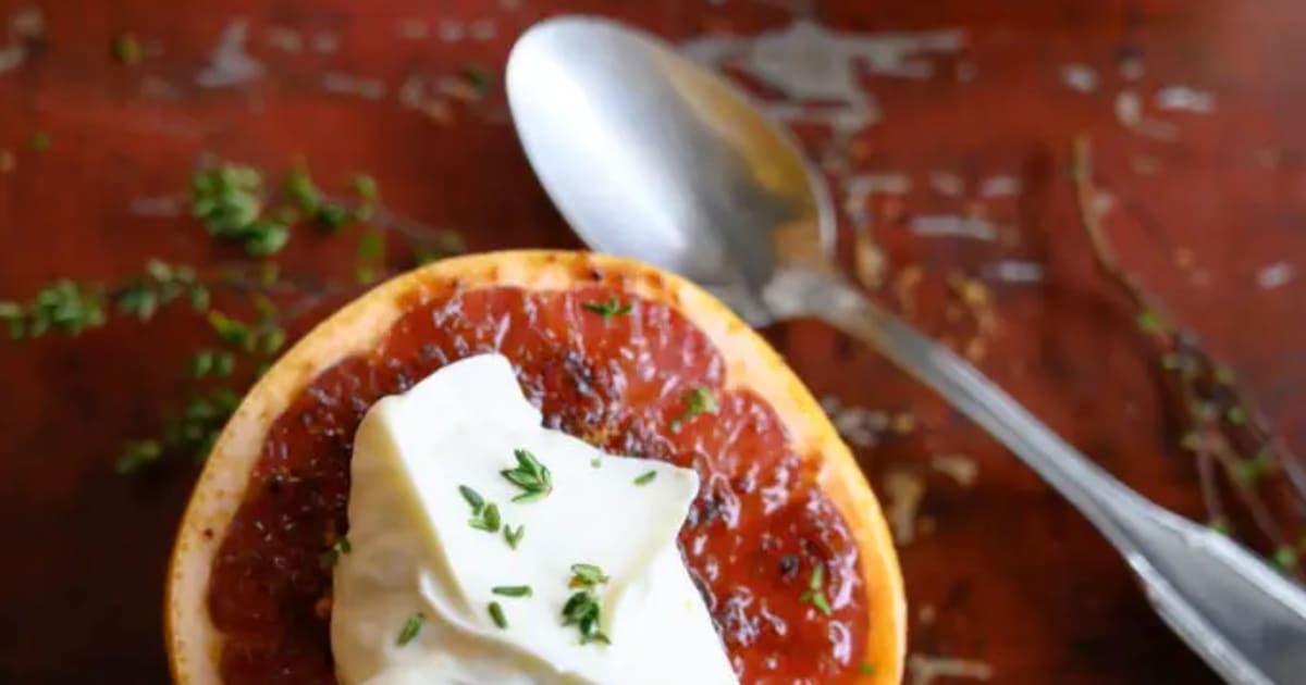 Pomelo caramélisé au miel, crème au mascarpone Recette par Une