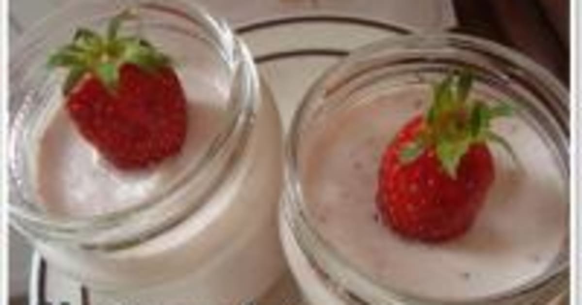 Yaourt aux fraises mixées - recette aux fraises fraîches