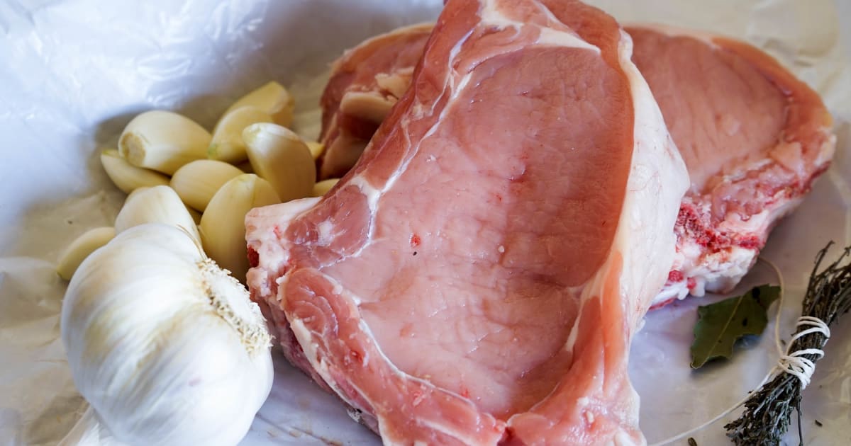 Côte De Porc Sauce Fond De Veau Sauce Fond De Veau – Bernard Dagenais Photo Côte De Porc Sauce Fond De Veau Sauce Fond De Veau – Bernard Dagenais Photo