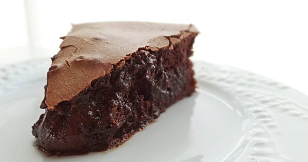 Gateau Au Chocolat Et Puree D Amande Recette Par The First Taste