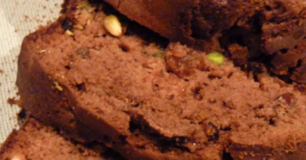 Cake Au Chocolat Et Aux Fruits Secs Recette Par Une Cuilleree Pour Papa