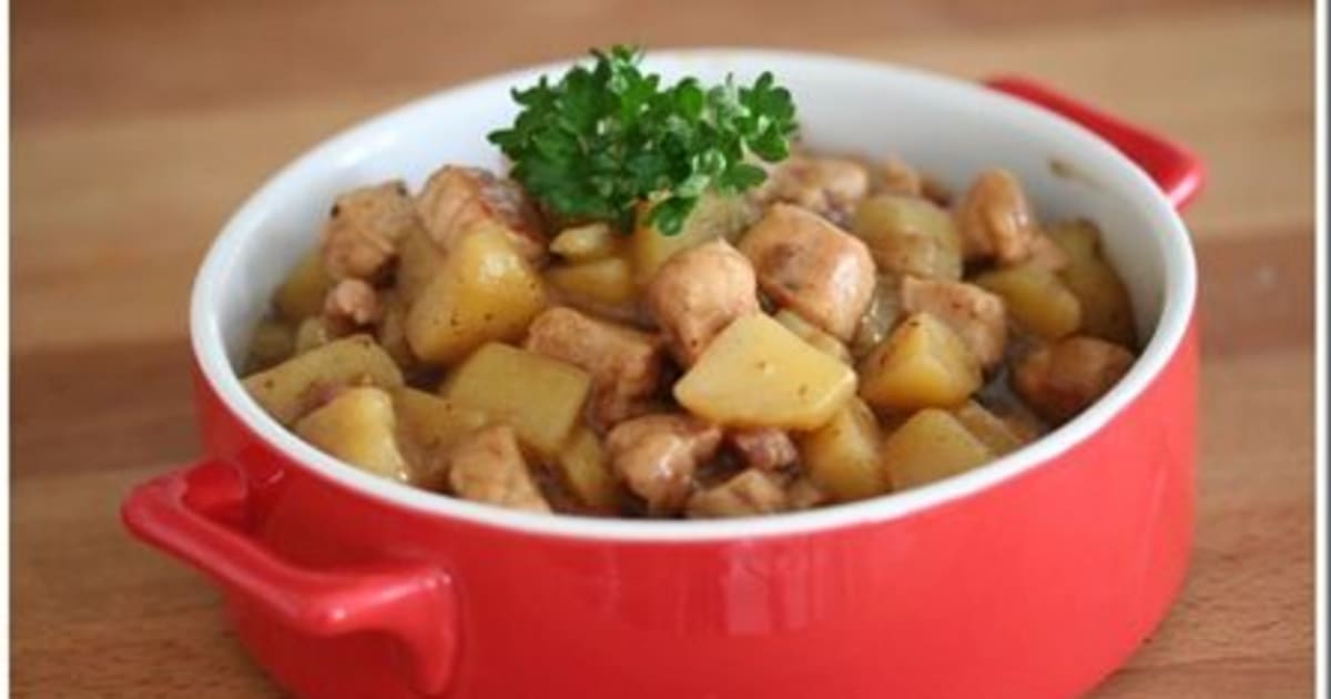 Ragoût de porc et Pommes de terre au roux - Recette par Alixia1313