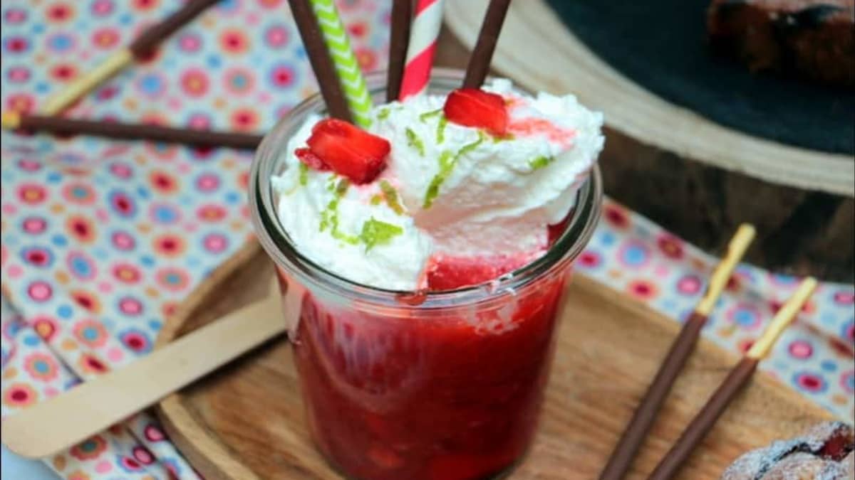 Cappuccino de fraises et citron vert, et Mikado