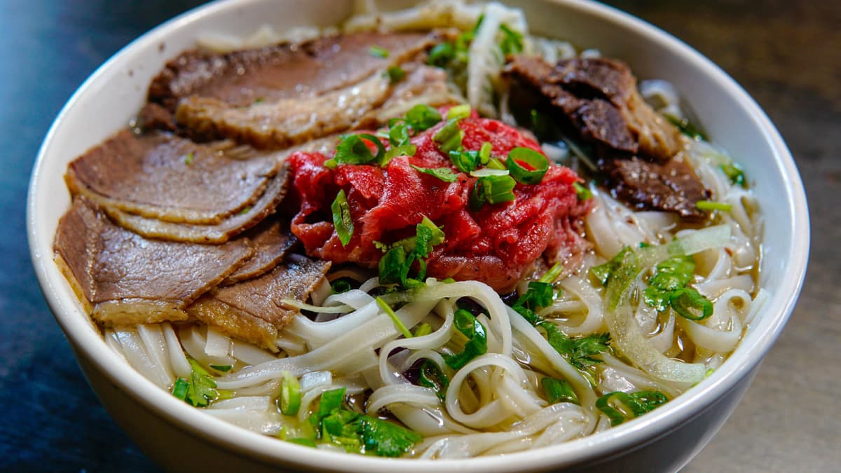 Soupe pho au porc