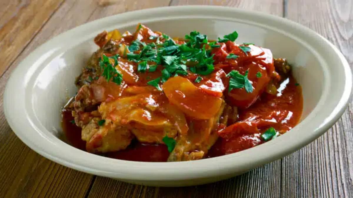 Maîtrisez le poulet Marengo grâce à cette recette simple - Recette par ...