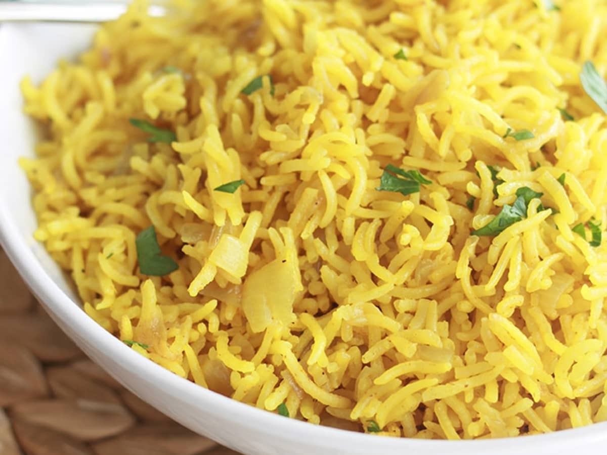 Riz complet au curcuma