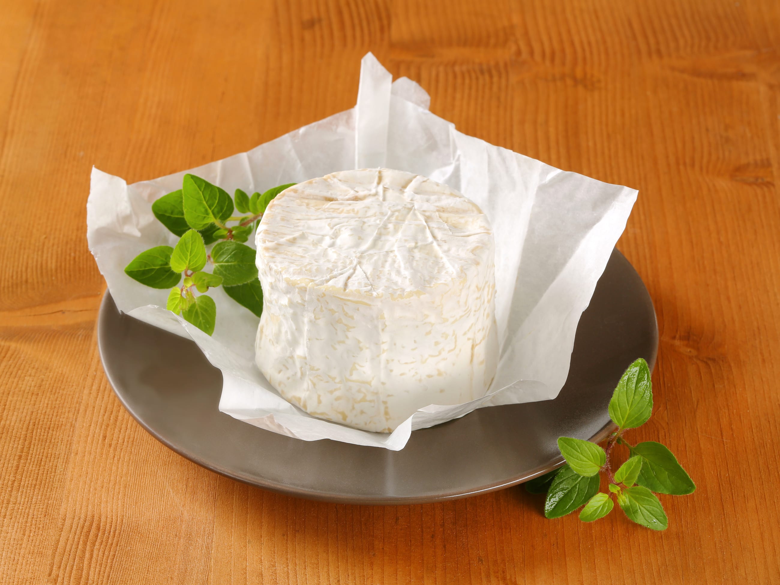 Le fromage chaource AOP - Comment est-il fabriqué et comment l'utiliser ...