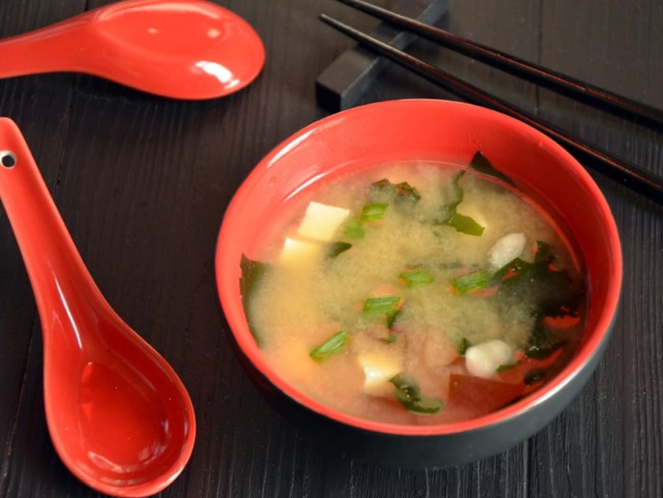 Bouillon dashi : le bouillon de base de la cuisine japonaise (vidéo) -  Recette par Chef Simon