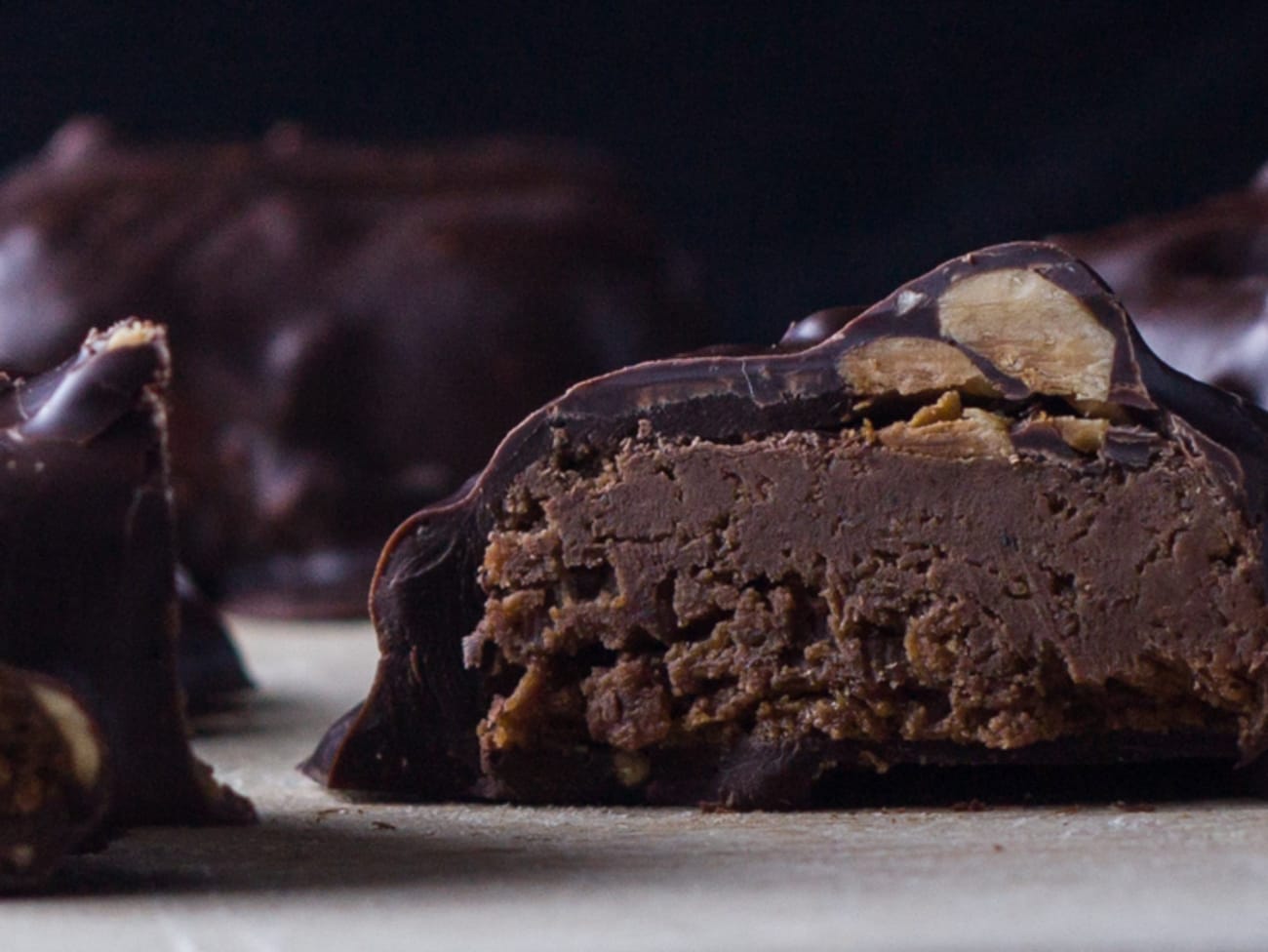 Bonbons au chocolat, praliné croustillant - Recette par Dur à cuire !