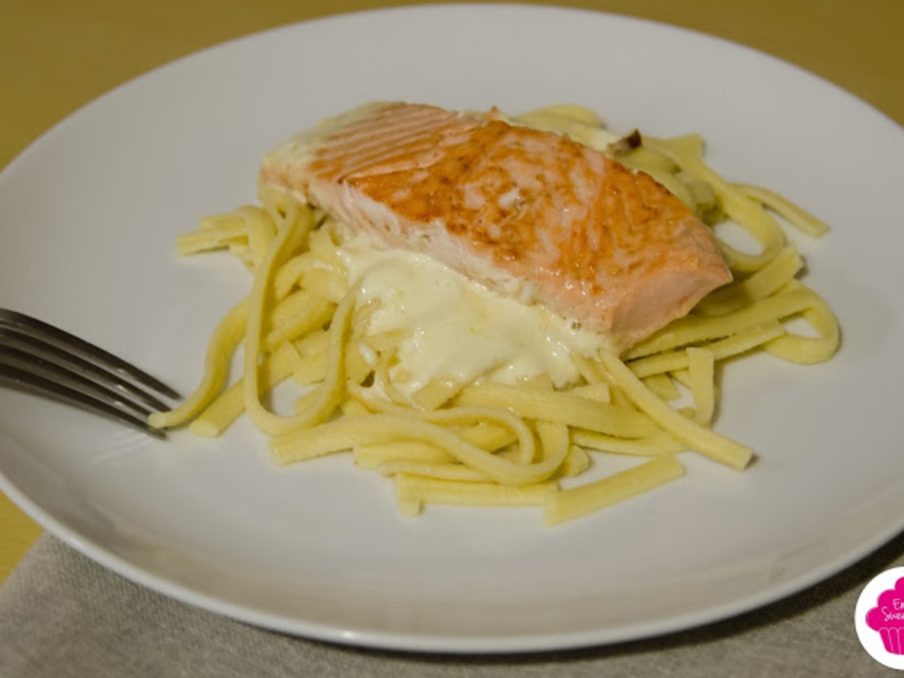 Tagliatelles au saumon frais et Parmesan - Kiss My Chef