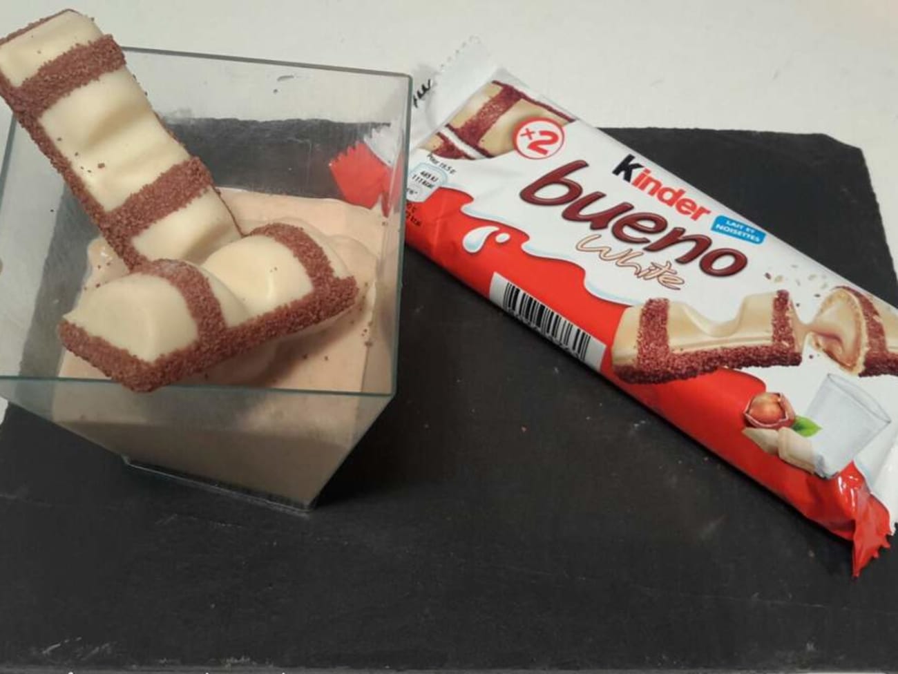 Arrêtez tout: on a trouvé la recette de la crème dans les Kinder Bueno!