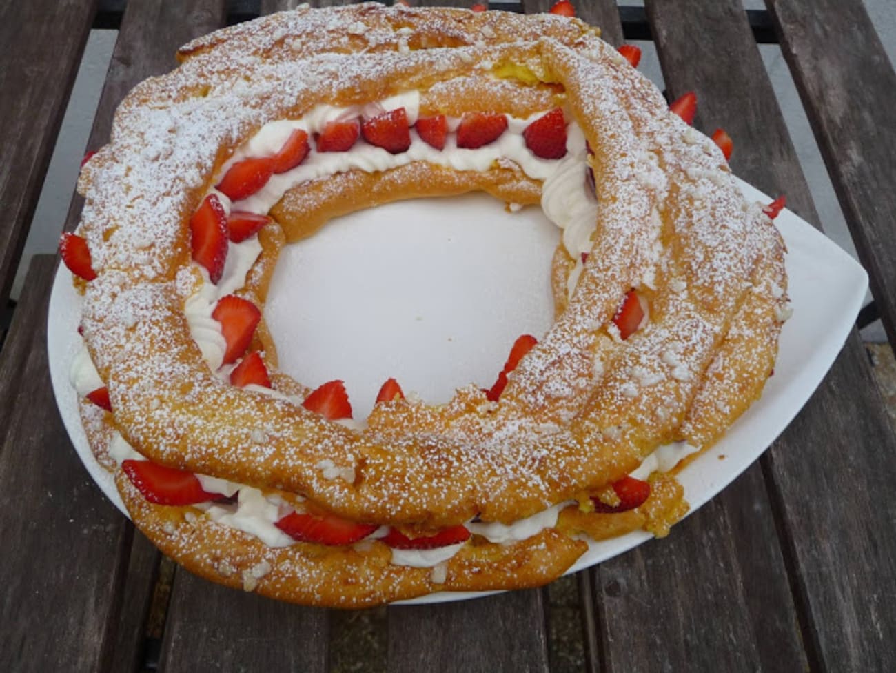 Couronne de fraises à la chantilly - Recette Ptitchef