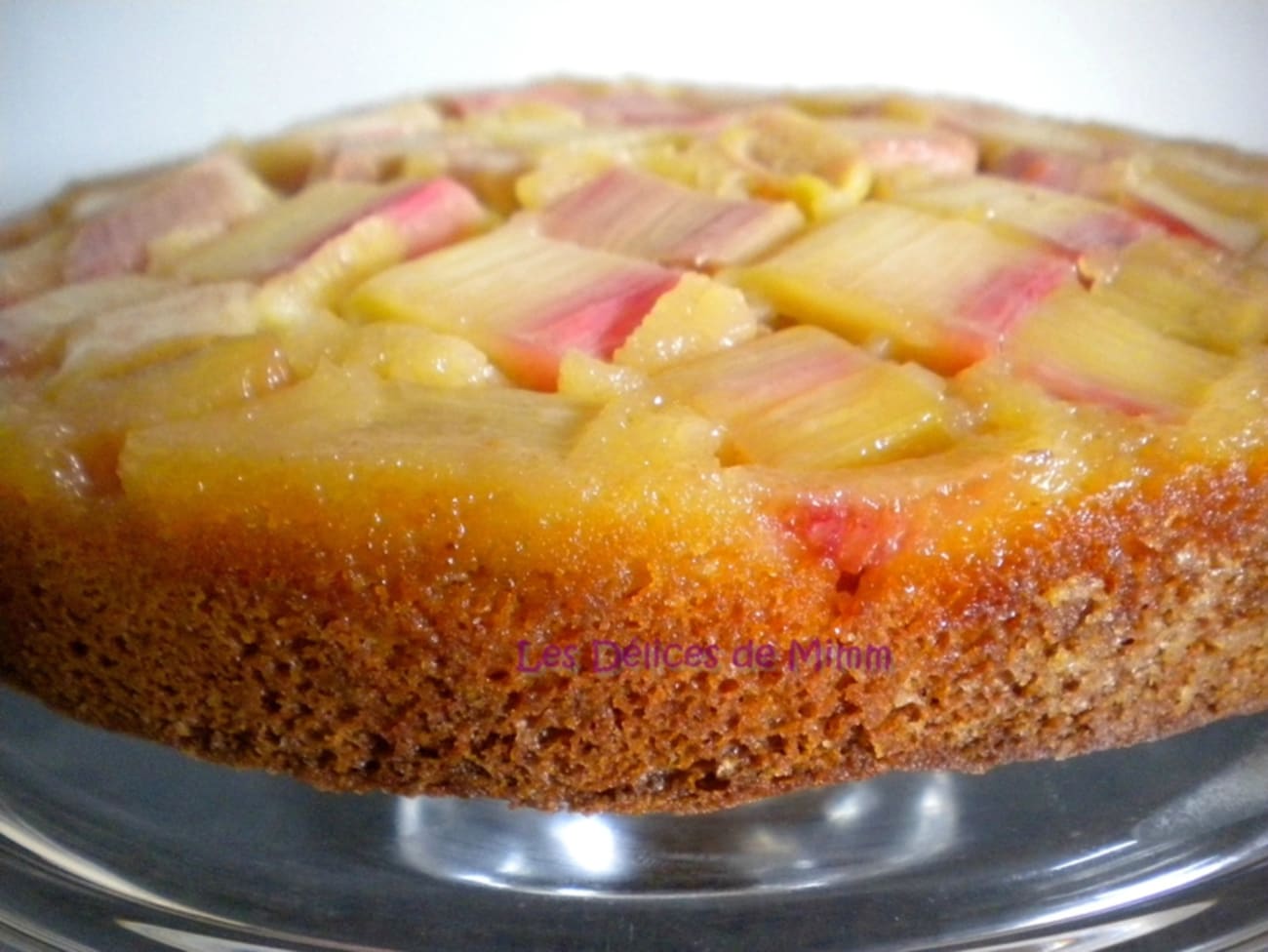 Gâteau tatin aux bâtons de rhubarbe et caramel, comme chez Martine