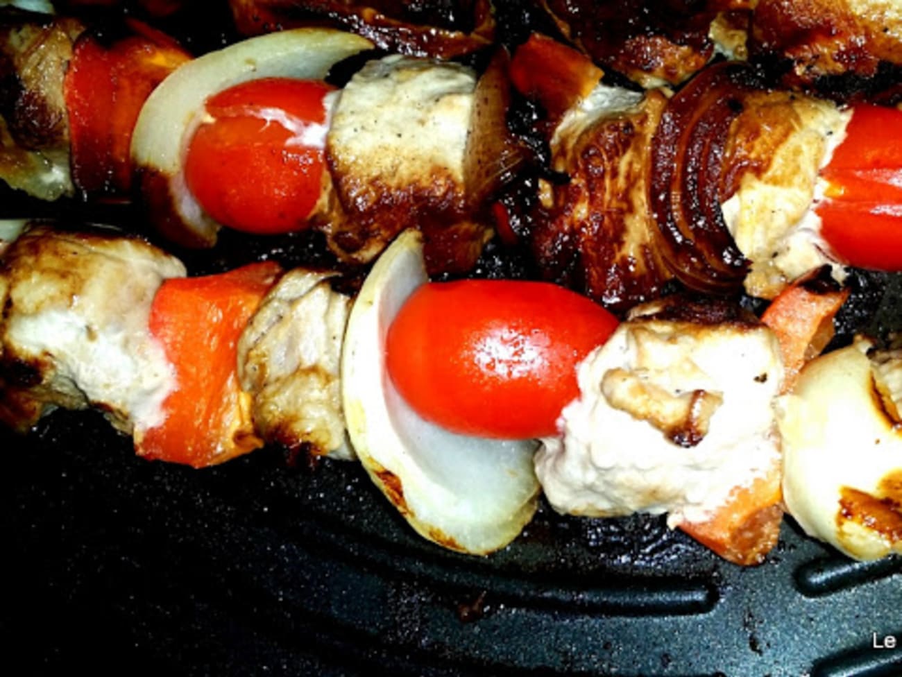 Brochettes de porc grillées au barbecue : recette simple et