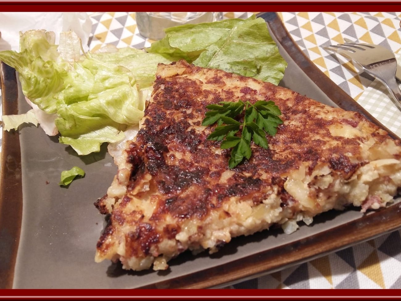 Galettes de pommes de terre et raclette pour un bon petit dîner