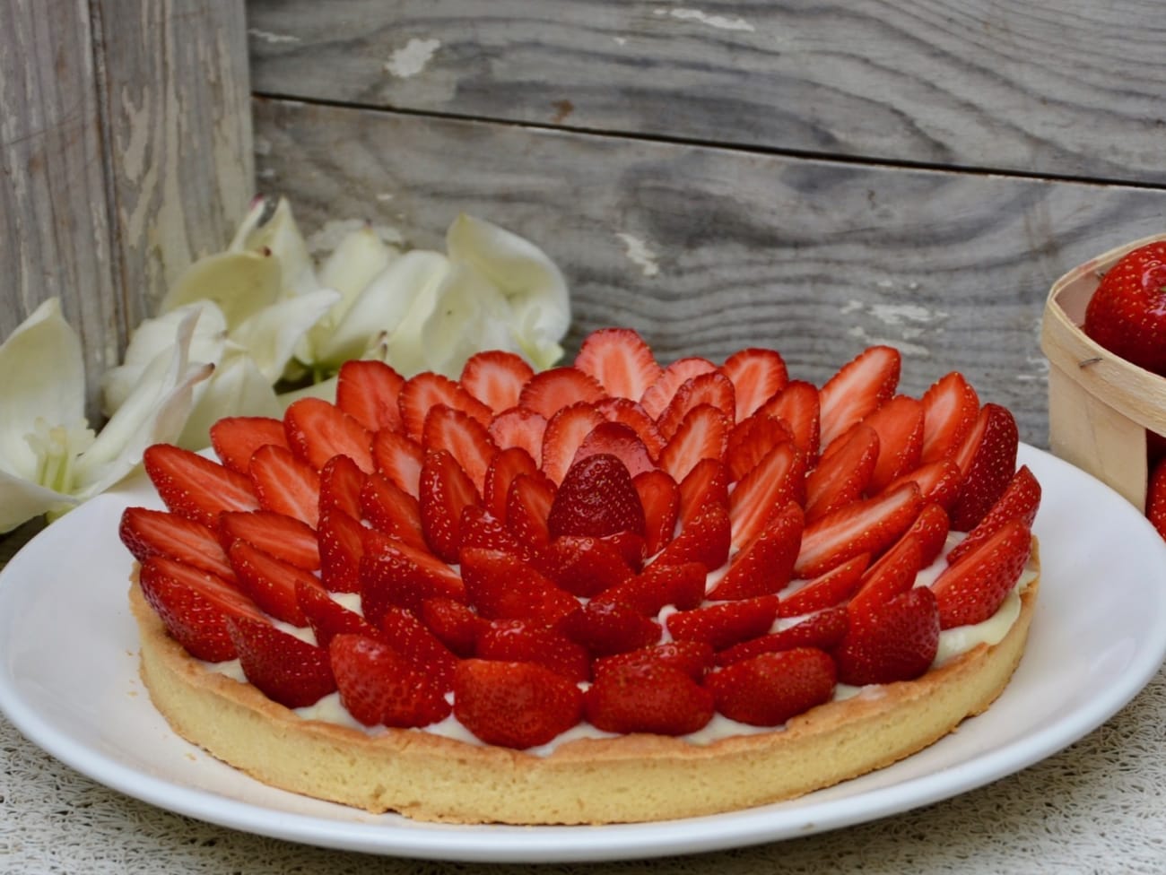 Tarte aux fraises à la crème pâtissière - Del's cooking twist