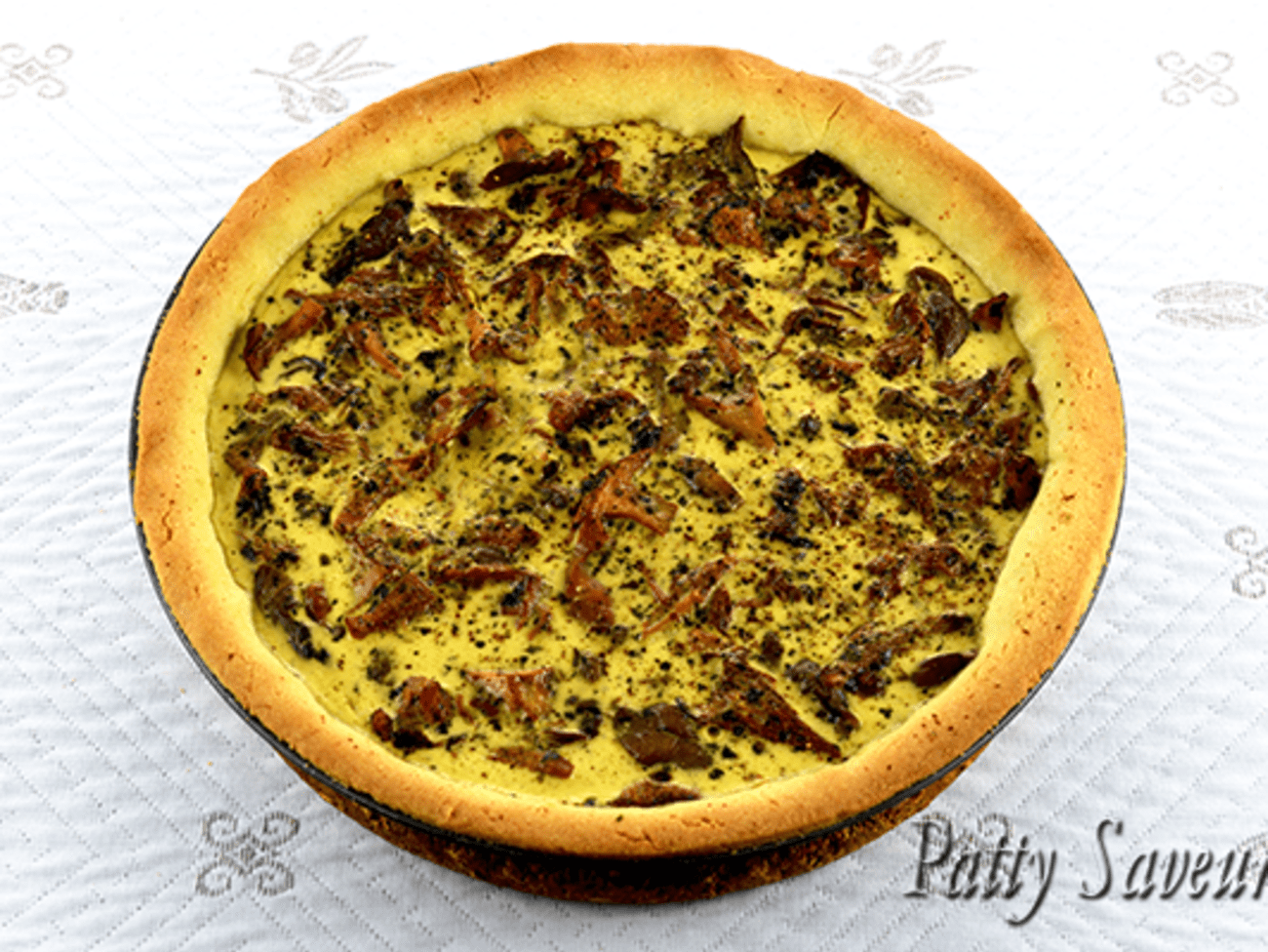 Quiche d'automne aux chanterelles et pleurotes Recette par Patty Saveurs