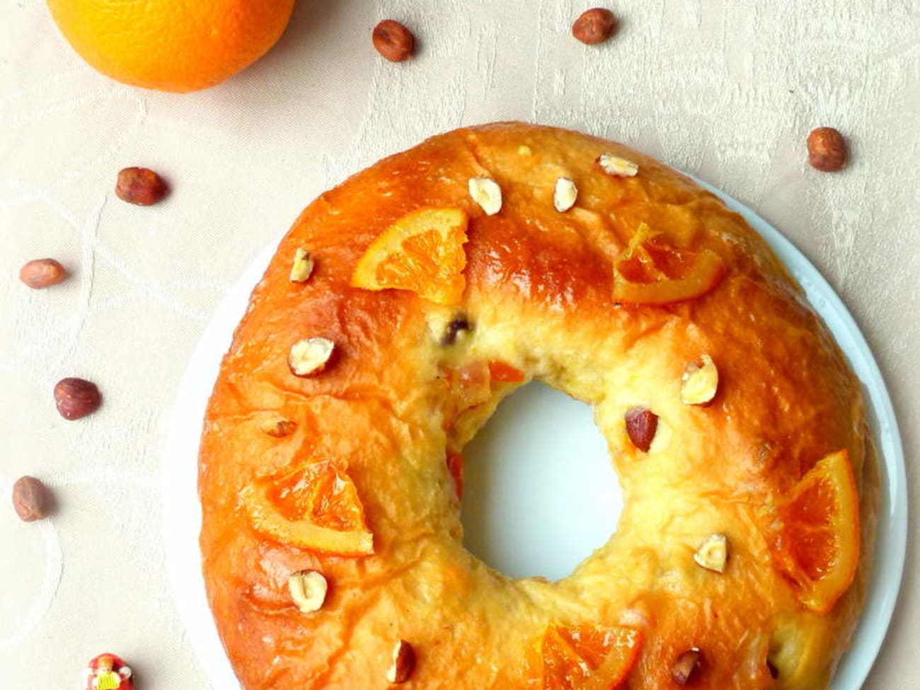 Couronne d'épiphanie en mousse