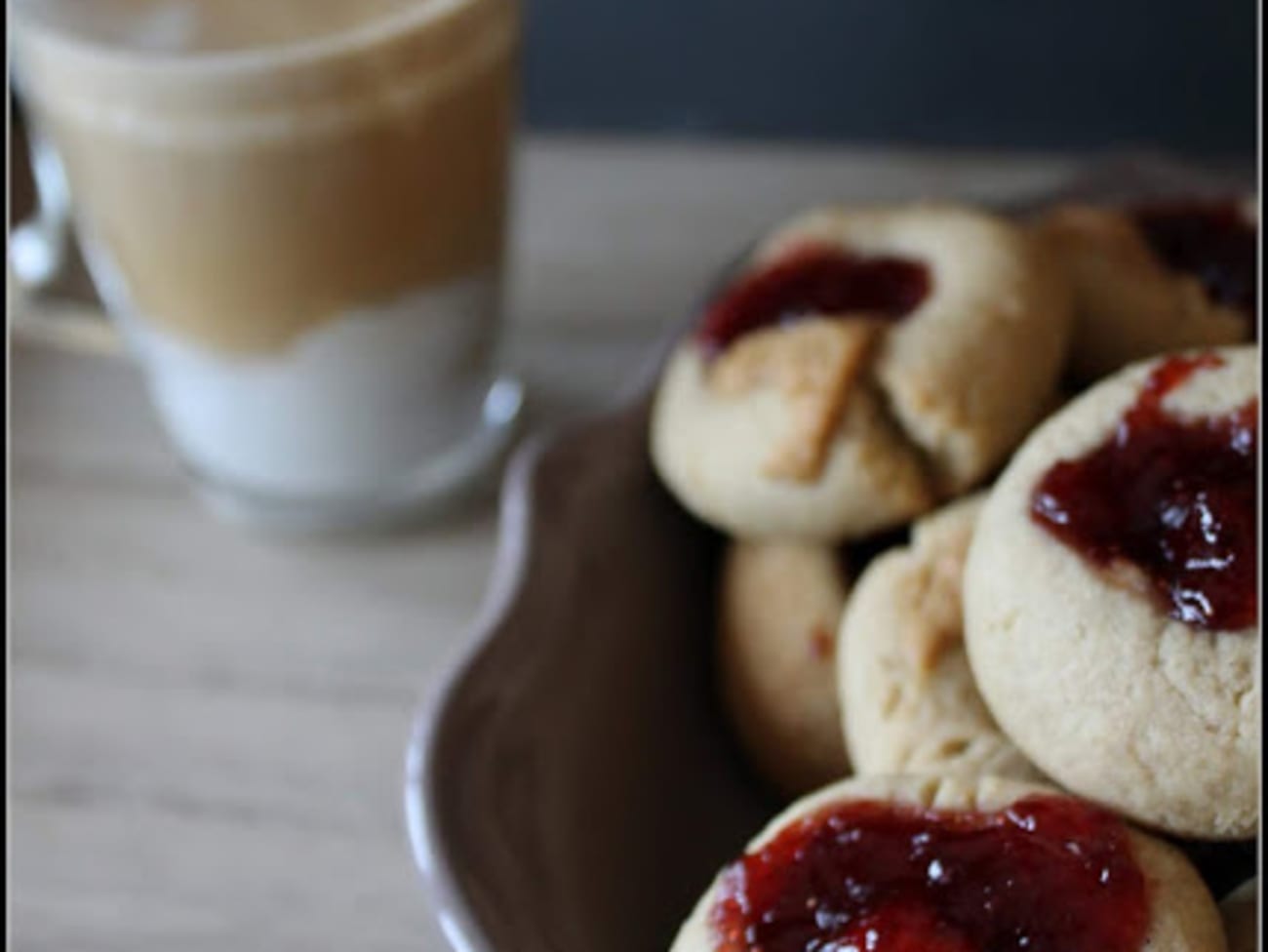 PB&J - Du beurre de cacahuètes (maison) avec de la confiture ?! Sont fous  ces américains (recette authentique)