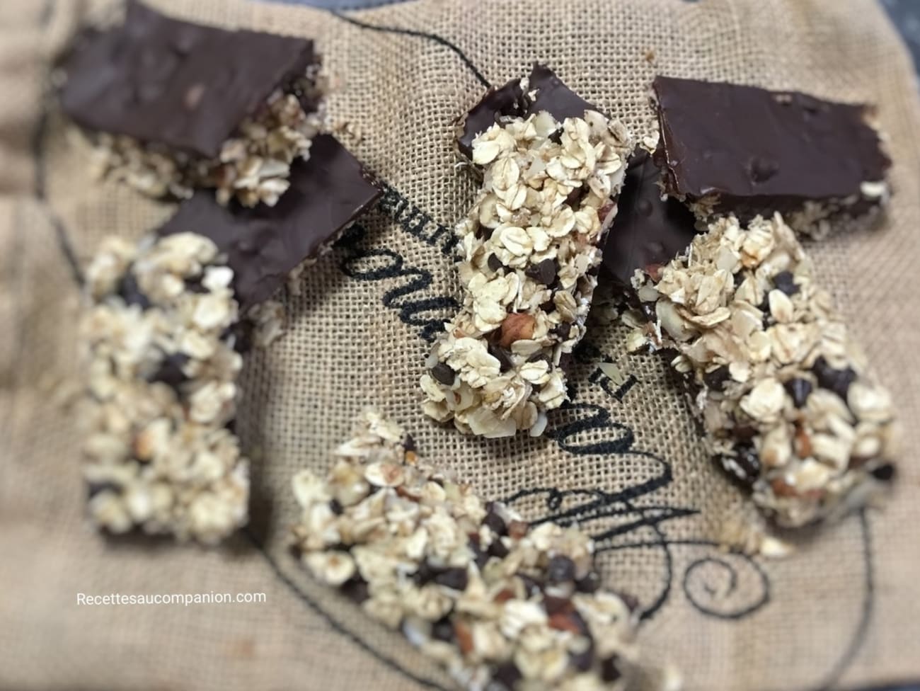 Barres de céréales sans cuisson - Recette par Recettes au companion ou pas
