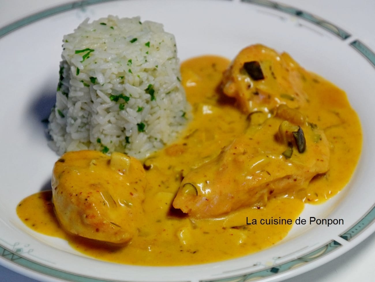 Filets de poulet pochés et sauce aux champignons - Ma cuisine