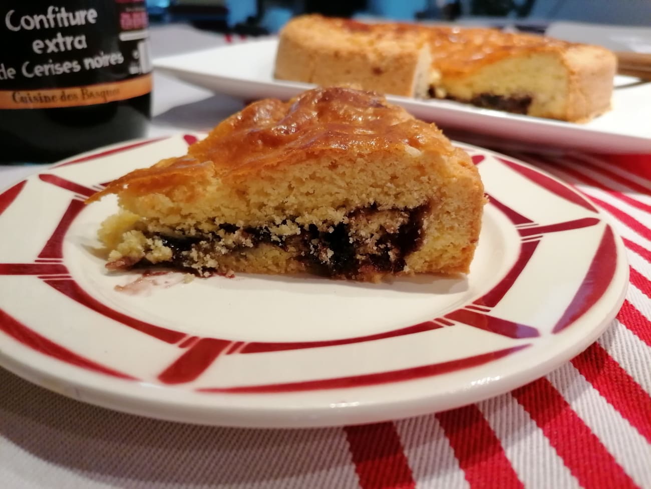 Gâteau Basque à la confiture de cerise noire Recette par Christopher