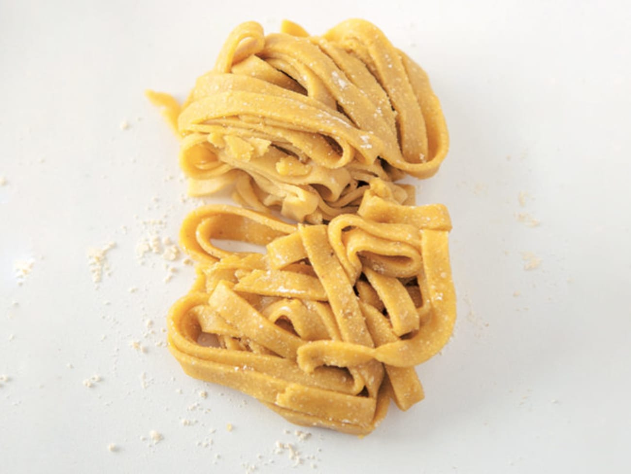 Tagliatelles maison (pâtes fraîches) sans gluten, sans produits laitiers