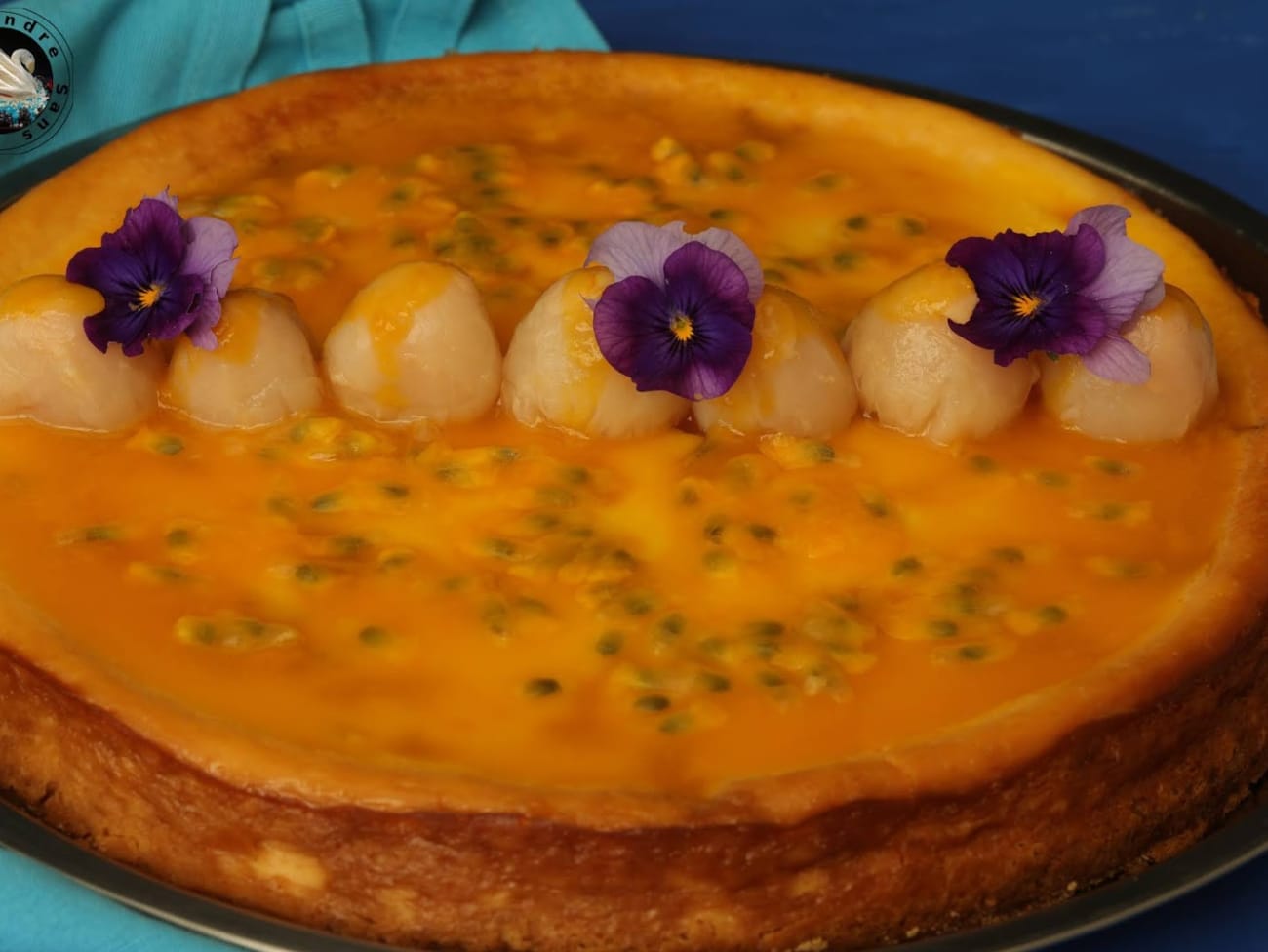 Cheese cake coulis fruit de la passion, mangue et orange - Picture of le  Diamant de Paris - Tripadvisor