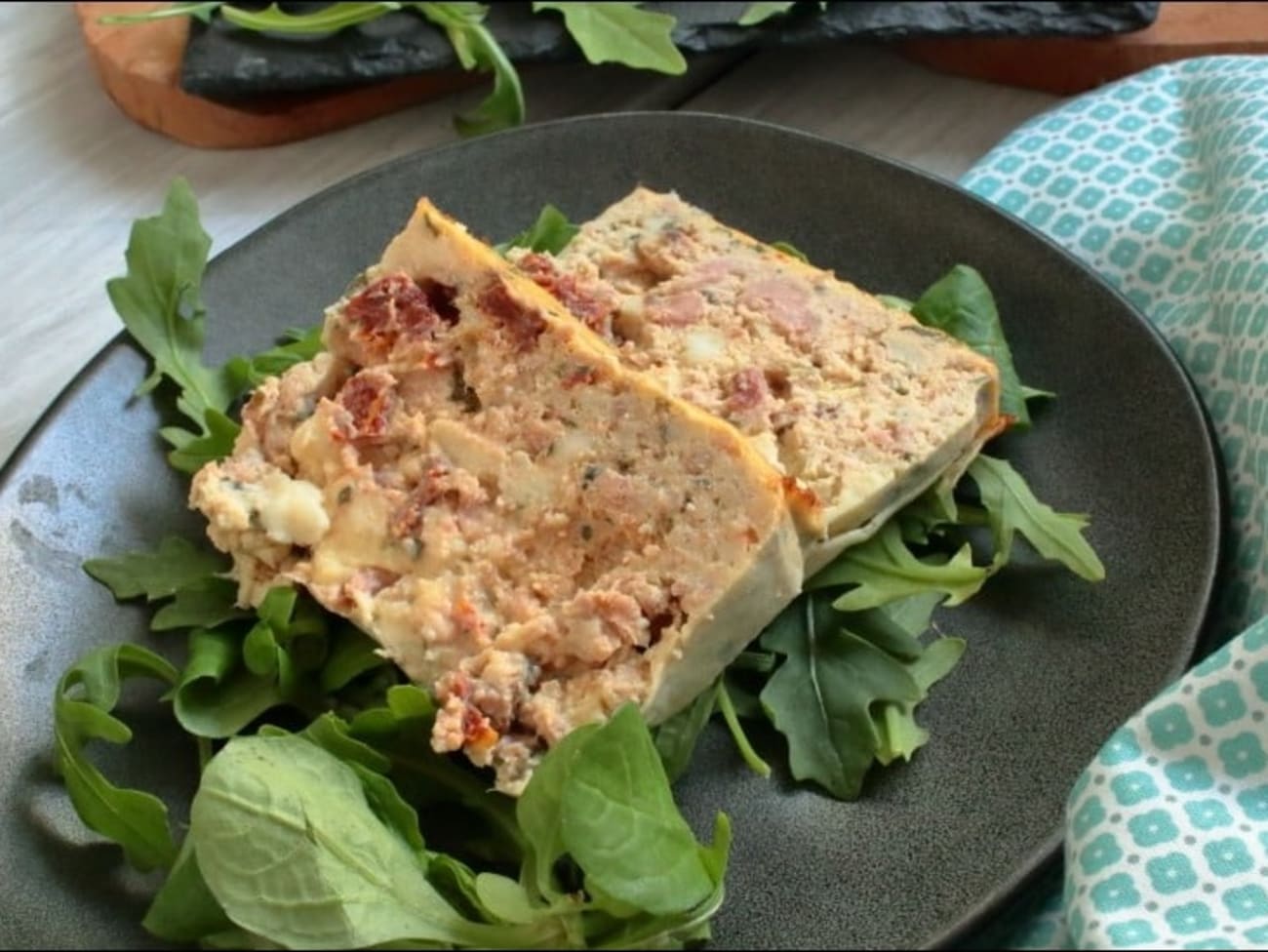 Pain de thon moelleux aux tomates confites Recette par Happy papilles