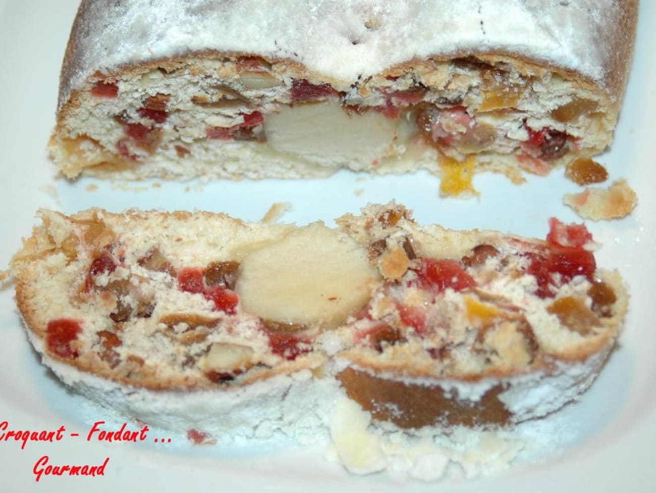 Stollen de Noël aux fruits confits et pâte d'amande - Recette par Croquant  - Fondant  Gourmand