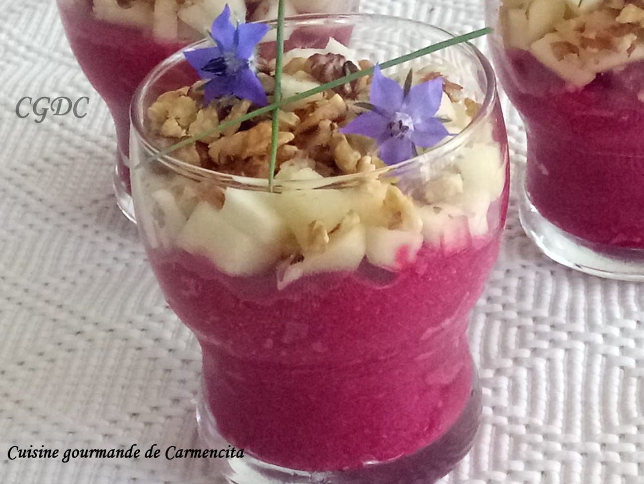 Verrines de betterave au chèvre frais et dés de pomme Recette par Carmen