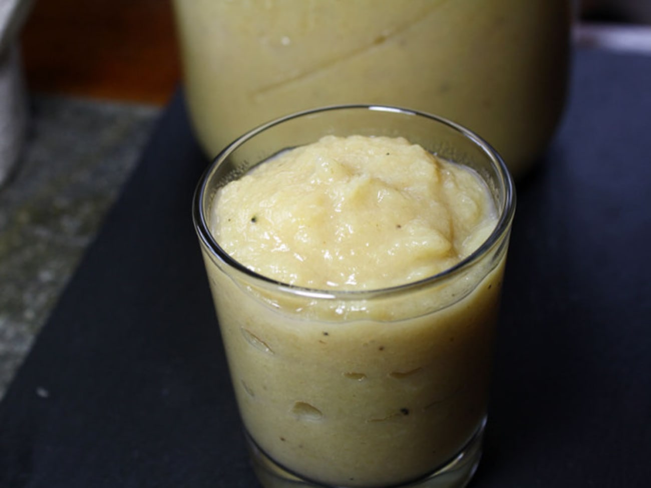 Compote pomme, banane, miel & cannelle Recette par Les délices de Letiss