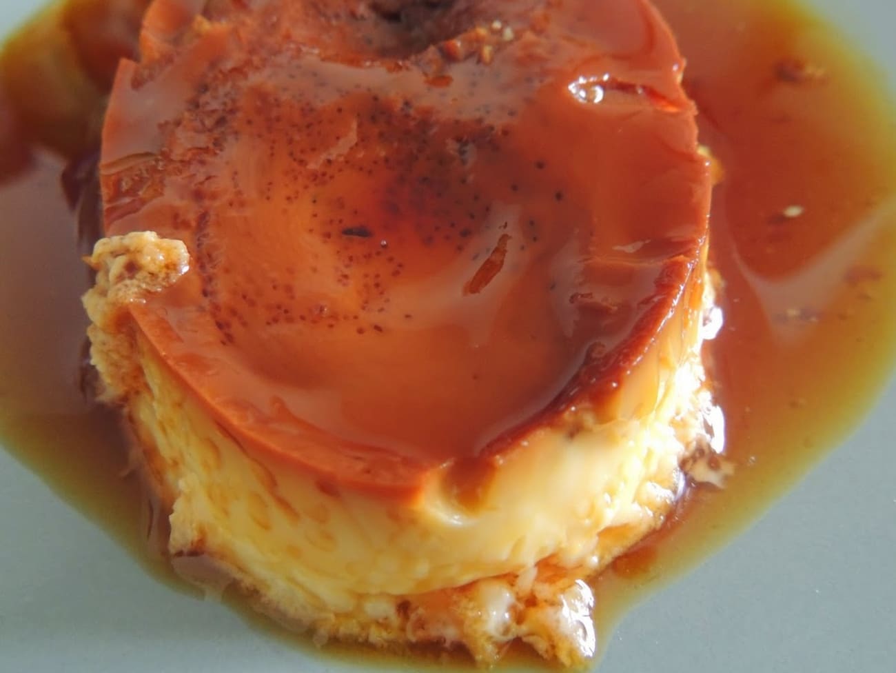 Crème caramel rapide à la noix de coco facile : découvrez les