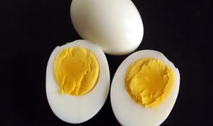 Dans Une Salade Un Gratin Ou Un Pate De Paques Les Oeufs Durs Sont A La Base De Nombreuses Recettes