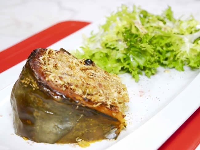 Courge bleue de Hongrie, farcie au quinoa et gratinée au four - Recette