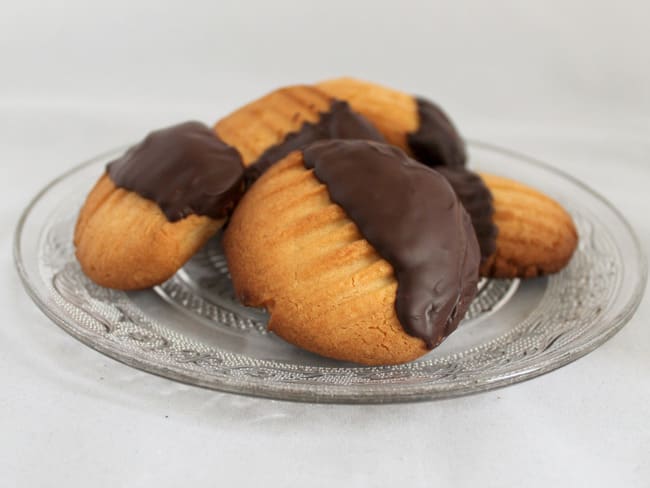 Biscuits Sables Pattes De Chat Au Chocolat Recette Par Adelepomme