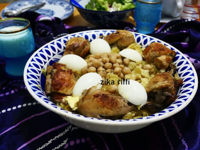 La Cuisine Algerienne Est Riche En Recettes Genereuses Et Variees Boureks Makrouts Et Tajines Laissez Vous Tenter Sans Plus Tarder