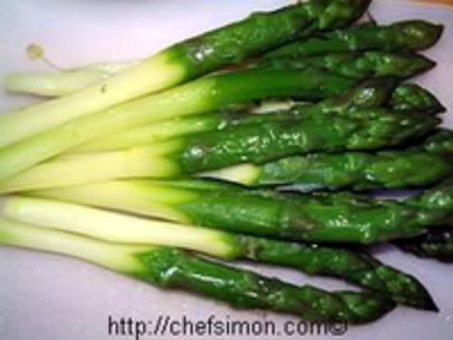 Eplucher Et Cuire Des Asperges Vertes Surgelees Recette Par Chef Simon