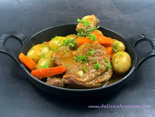 Cuisse De Canette En Cocotte Cuisses De Canard En Cocotte Aux Grenailles Et Carottes Recette Par Mimm