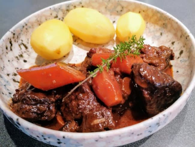 Recette De Daube De Boeuf Daube De Bœuf Traditionnelle Des Terroirs Du Sud Ouest Recette Par Christopher Humbert