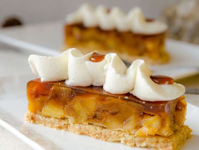 Pommes Facon Tatin Sable Sesame Et Chantilly Mascarpone De Jean Francois Pantaleon Recette Par Une Aiguille Dans L Potage